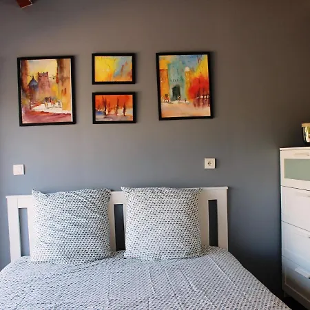 Villa Luxurious With Spacious Garden
