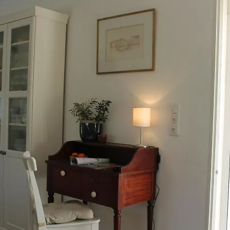 Villa Luxurious With Spacious Garden *